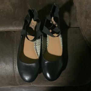 Women’s size 8.5 wide Black ballerina style, flat dress shoes.